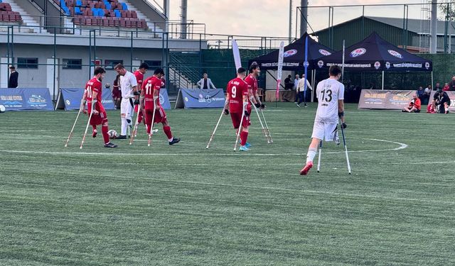 Ampute Futbol Milli Takımı İngiltere'yi mağlup etti
