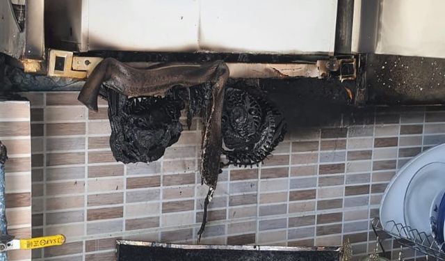 Komşudaki yangın panik yarattı: 1 kişi yaralandı