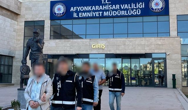 Komşuda tefecilik operasyonu: 3 tutuklama