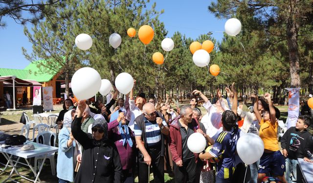 Eskişehir Büyükşehir'den Alzheimer farkındalık etkinliği