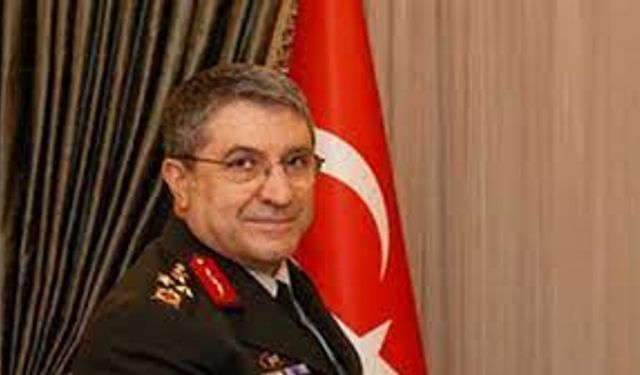 Genelkurmay Başkanı Bayraktaroğlu, kuvvet komutanlarıyla bir araya geldi