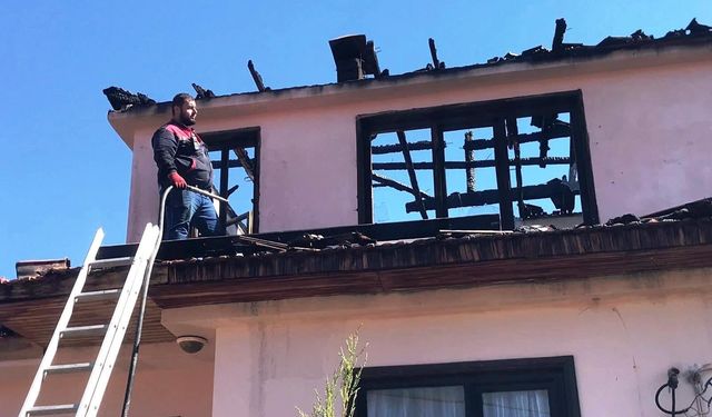 Evin terasına gözleme yapmak için yaktıkları ateş faciaya sebep oldu