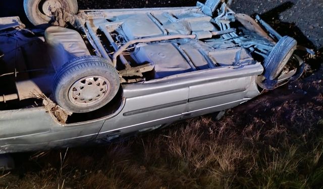 Komşuda takla atan otomobil şarampole uçtu