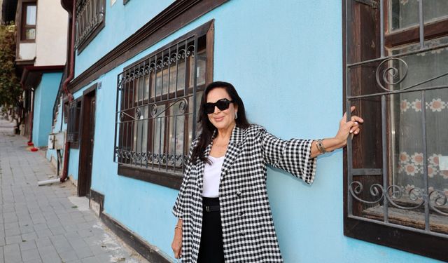 Türk sinemasının sultanı Eskişehir'in komşusunu gezdi