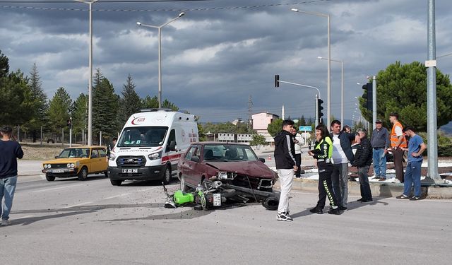 Komşuda kırmızı ışık ihlali laza getirdi: 1 yaralı