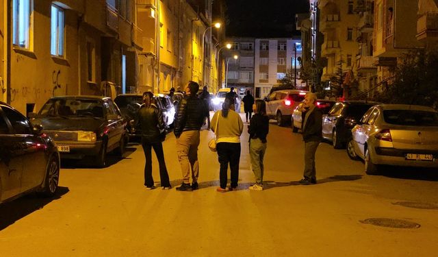 6.1’lik deprem Kütahya’da da hissedildi: Vatandaşlar panikle sokağa çıktı