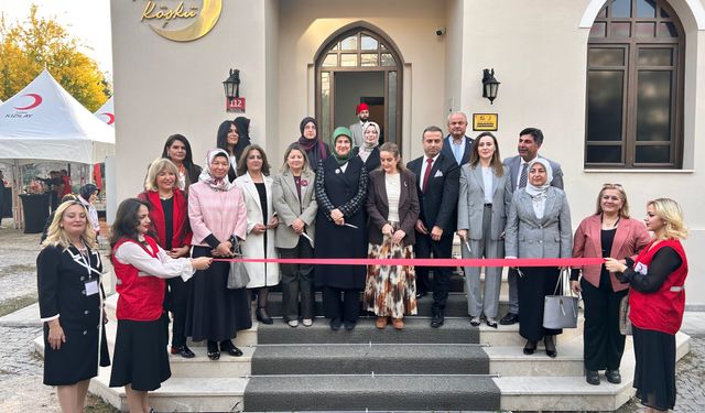 “Türkiye Yüzyılı Kadınları” sergisi: Cumhuriyet’e iz bırakan 44 kadın anıldı