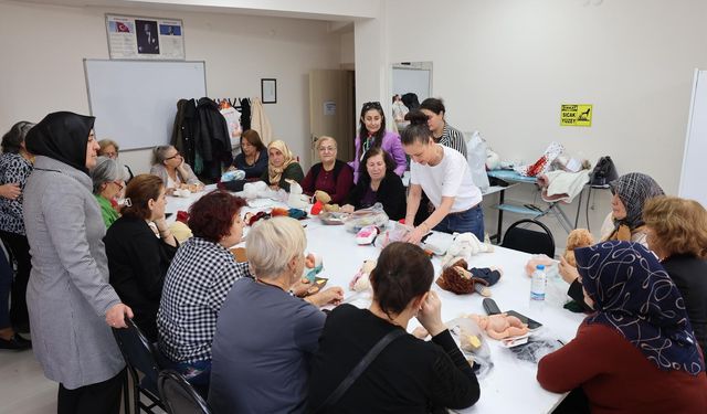 Odunpazarı'nda yeniden hayat bulan oyuncaklar ihtiyaç sahibi çocuklara ulaştırılıyor