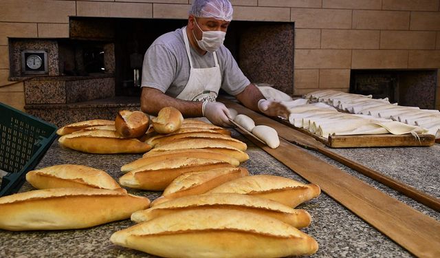 Komşuda ekmeğe zam geldi