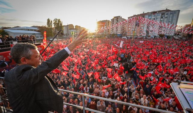 Özgür Özel Eskişehir’den seslendi: “Nadir elementler bu ülkenin geleceğidir, sana sattırmayız”