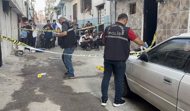 Kardeşi tarafından ekmek bıçağı ile bıçaklandı! Müdahaleler yeterli olmadı...