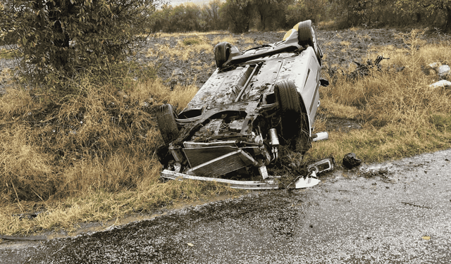Komşuda kontrolden çıkan otomobil takla attı: 3 yaralı
