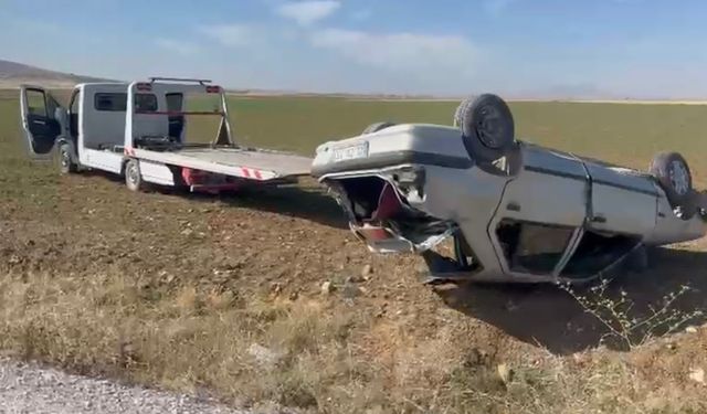 Afyonkarahisar’da takla atan otomobilin sürücüsü şans eseri kurtuldu