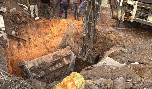 Eskişehir'in komşusunda toprağa gömülü sahte lahit bulundu