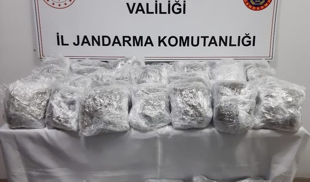 Eskişehir'in komşusunda bavulların içerisinden yaklaşık 17 kilogram uyuşturucu çıktı