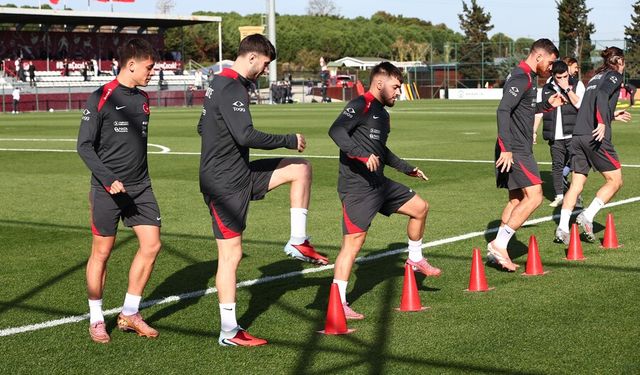 Milli Takım İspanya maçı öncesi son antrenmanını yaptı