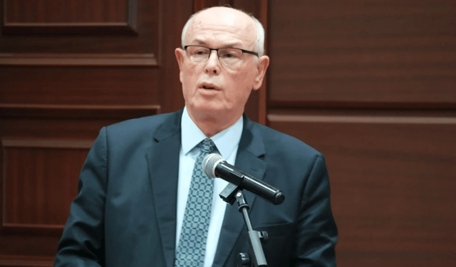 Başkan Kurt:  "Gerçeklerden korkanlar, insanların doğruları görmesini istemeyenler yine sansüre sarıldı"