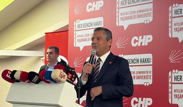 Özgür Özel Eskişehir’de gençlere hitap etti: “YÖK’ü yok etmeye geliyoruz”