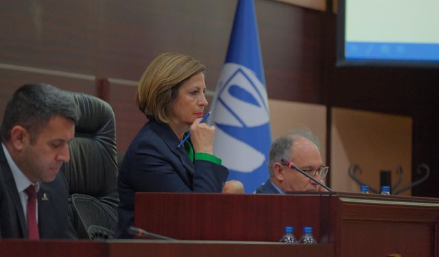 Mecliste bütçe tartışması! Ünlüce: “Kapıdan kovulma gibi bir korkumuz yok; kamu adabını da biliriz”