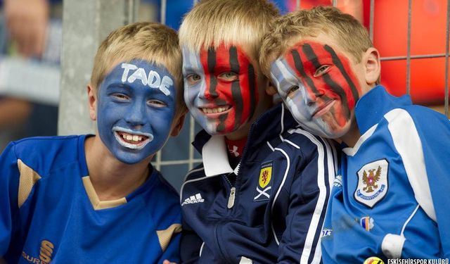 Ezeli rakip değil, ebedi dost: Eskişehir'in kardeş takımı İskoç ekibi