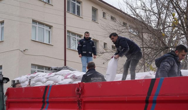Eskişehir'in 14 mahallesinde 24 çiftçiye destek