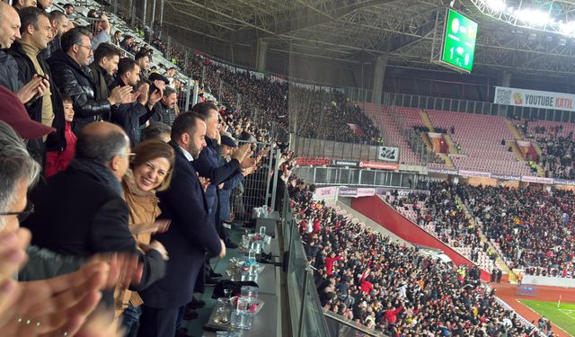 Bu büyük taraftara şampiyonluk yakışır!