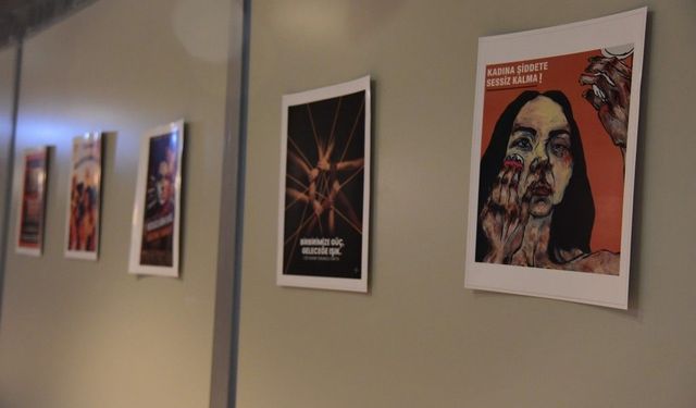 Anadolu Üniversitesi'nde kadına yönelik şiddet konulu sergi açıldı