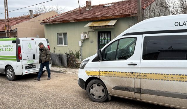 Eskişehir'de alkol aldıktan sonra fenalaşan genç evinde ölü bulundu