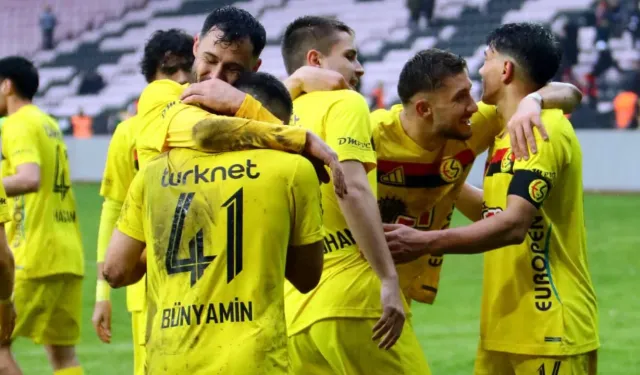 Şampiyonluk yarışı solukları kesecek