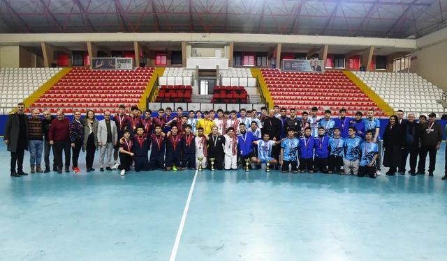 Futsal Genç A Erkek İl Birincisi "Prof. Dr. Orhan Oğuz Anadolu Lisesi"