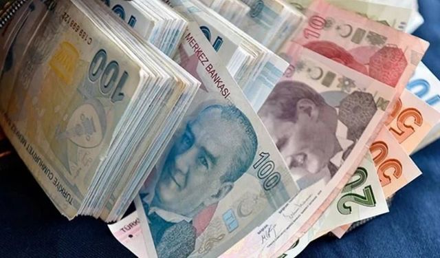 Emekli maaşını bu tarihlerde alanlar dikkat!