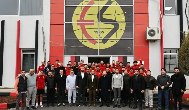 Vali Aksoy'dan Eskişehirspor'a veda ziyareti