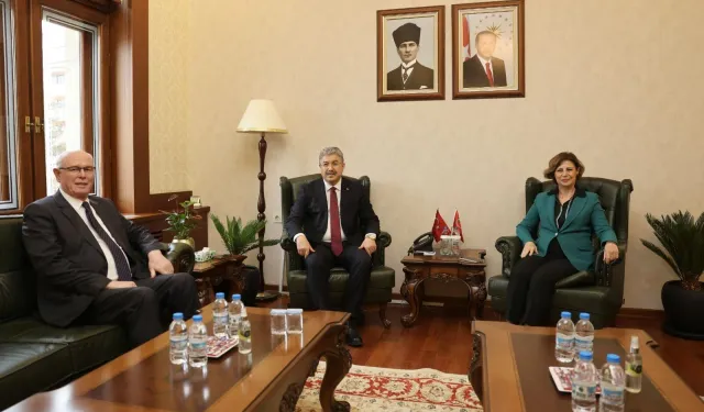 CHP'li başkanlardan Vali Yılmaz'a "Hayırlı olsun" ziyareti