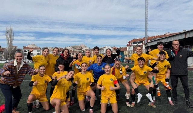 Eskişehirspor kadınları hedefe koşuyor
