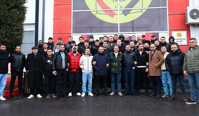 Eskişehirspor Taraftarlar Birliği, yönetim ve futbolcuları ziyaret etti