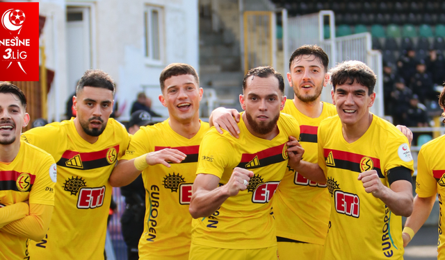 Kırmızı Şimşekler şampiyonluk yolunda seriye bağladı