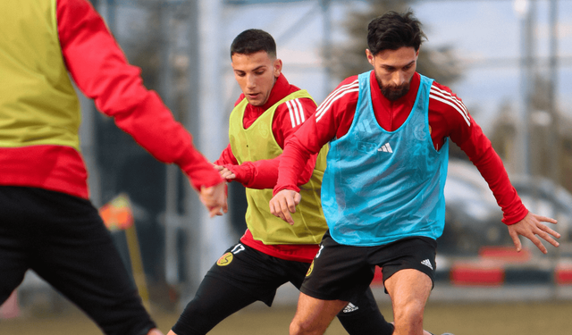 Şimşekler, Bornova 1877 mesaisine başladı