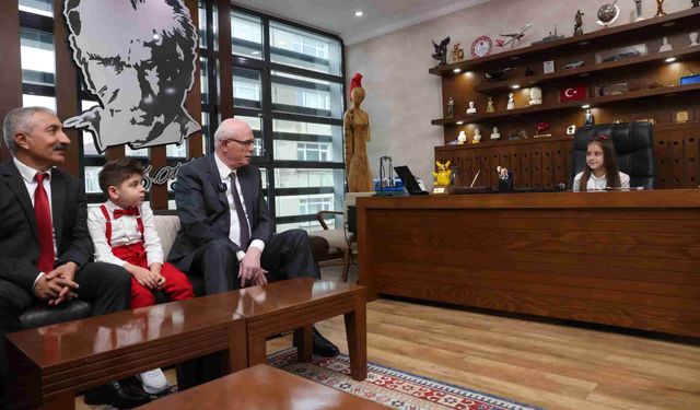 Odunpazarı'nda başkanlık koltuğu Melis'e emanet