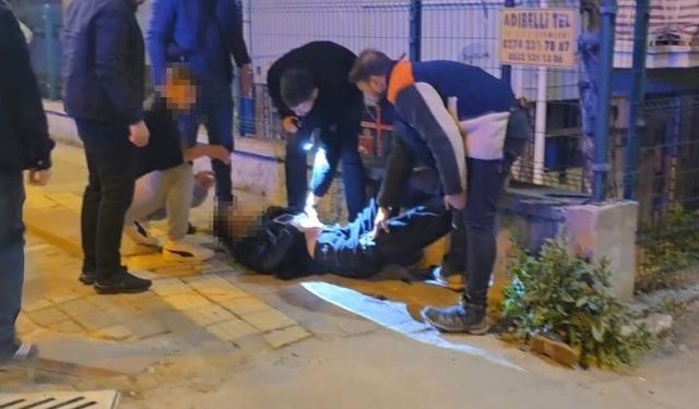 Sokak ortasında dehşet: İki genci bıçaklayıp kaçtı