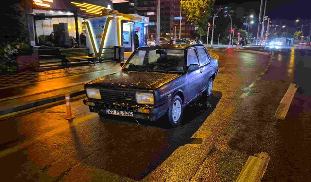 Eskişehir'de camlar açık, teker patlak, sürücü kayıp!