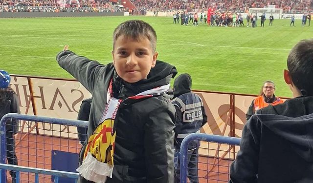 Eskişehirspor maçına bilet alamadı: Minik taraftar Eren, stadyuma gidemeyeceği için çok üzgün