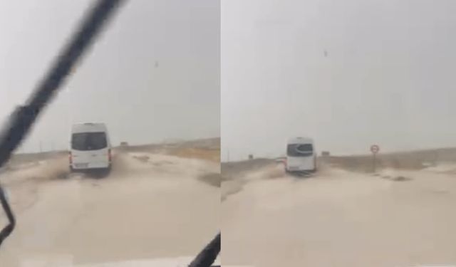 Eskişehir'de sağanak yağış etkili oldu: Bir ilçeyi sel bastı