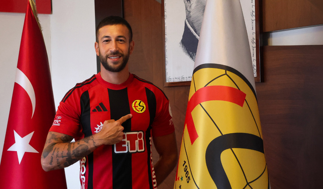 Eskişehirspor'un yeni golcüsü imzayı attı