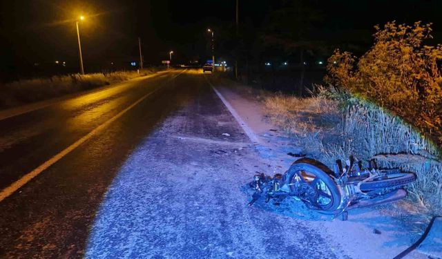 Çarpmanın etkisiyle 20 metre ileri savruldu: 17 yaşındaki sürücü hayatını kaybetti