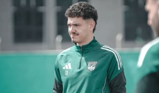 Es Es'e bir şampiyon daha