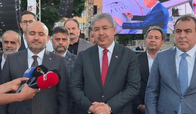 Eskişehir Valisi Yılmaz tüm Eskişehir'i Valilik Meydanı'na davet etti