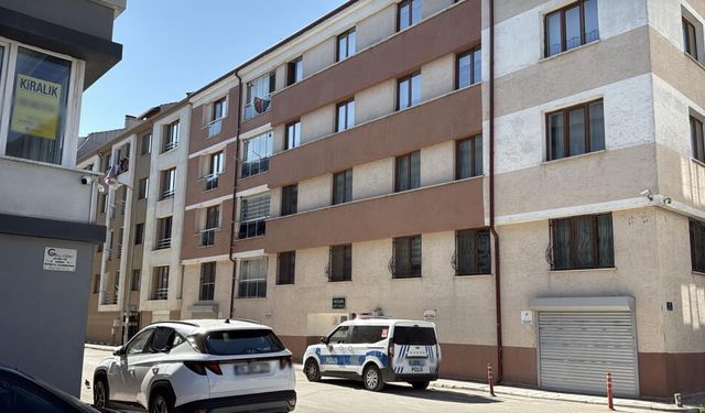 Eskişehir'de koku ihbarına giden ekipler cansız bedenle karşılaştı