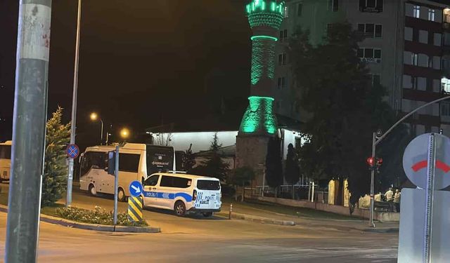 Eskişehir'de madde etkisindeki şahıs cami şadırvanında hareketsiz halde bulundu