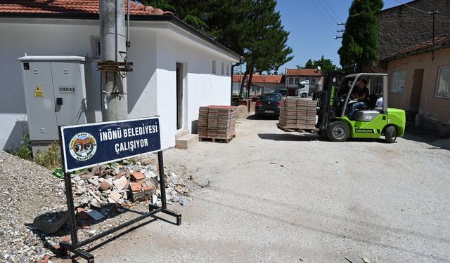 İnönü'de yoğun mesai: Parklar, caddeler, sokaklar yenileniyor!