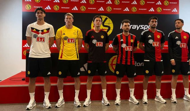 Şehrin ruhu sahada: Eskişehirspor'un yeni formaları futbolcuların üzerinde